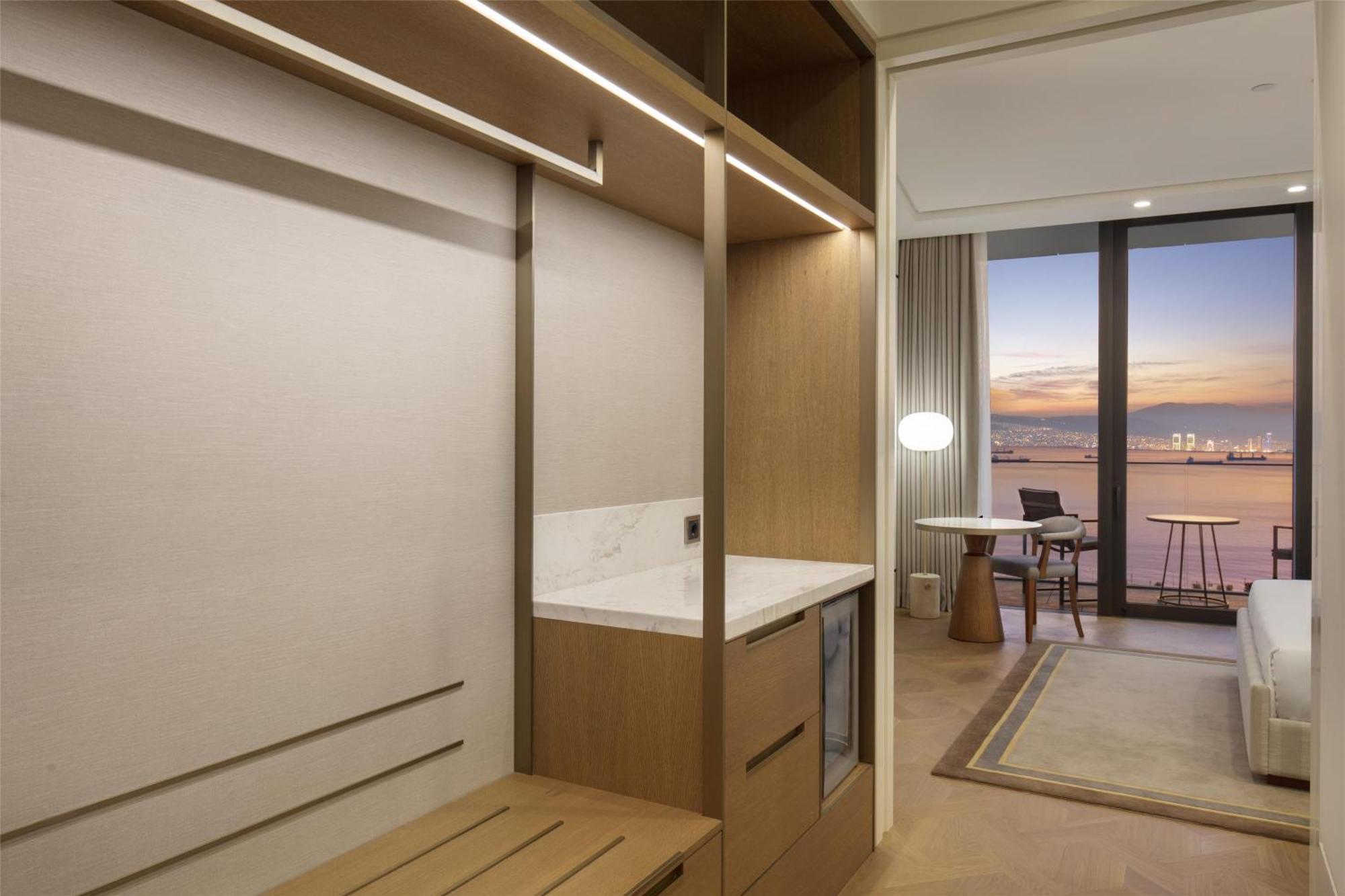 Hyatt Regency Izmir Istinyepark Hotel Exterior photo